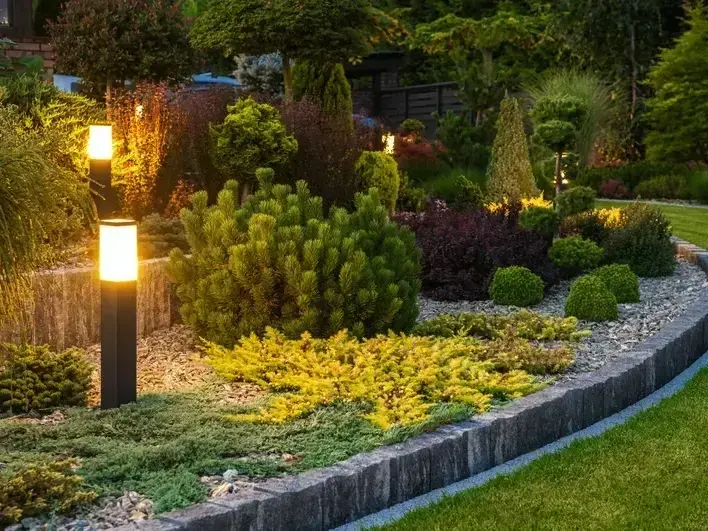 front yard design by landscape architect in Redmond WA near Education Hill home